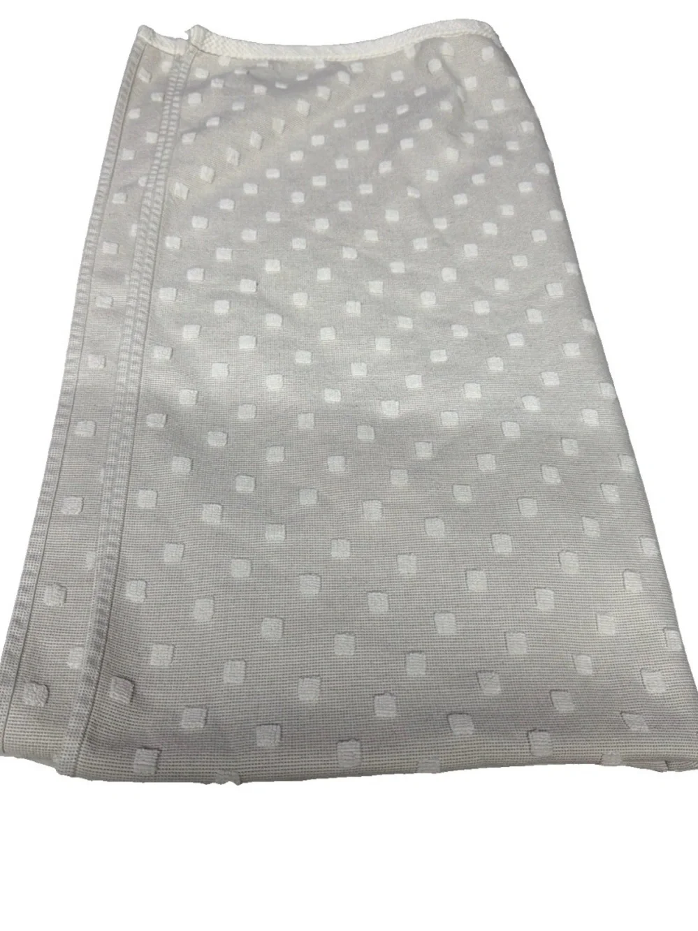 UGG Bath Towel 27”x52” 100%Cotton textured rare snow Valerie